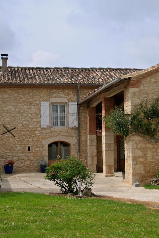 Chambres D'Hotes Le Val De La Garenne Senouillac Exterior foto